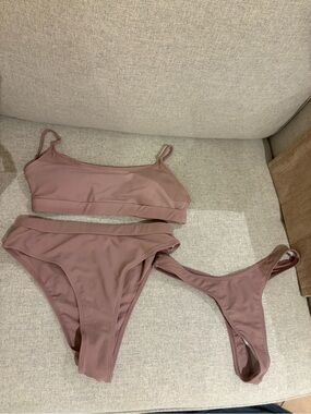 Women's Mauve Two-Piece Bikini Set - Scoop Bralette & High-Cut Bottoms